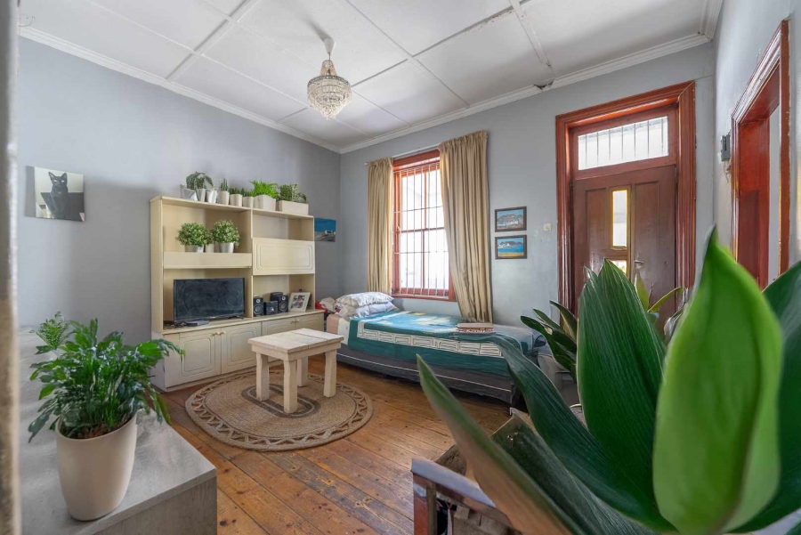 2 Bedroom Property for Sale in Green Point Western Cape